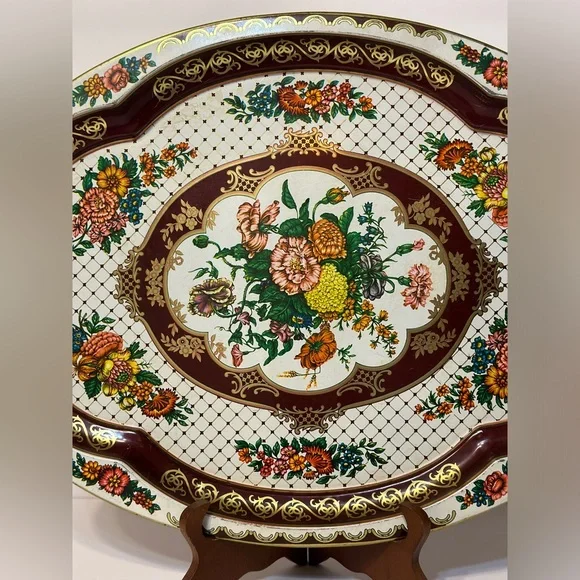 Vintage Daher Decorated Tin Ware - Picture 3 of 9